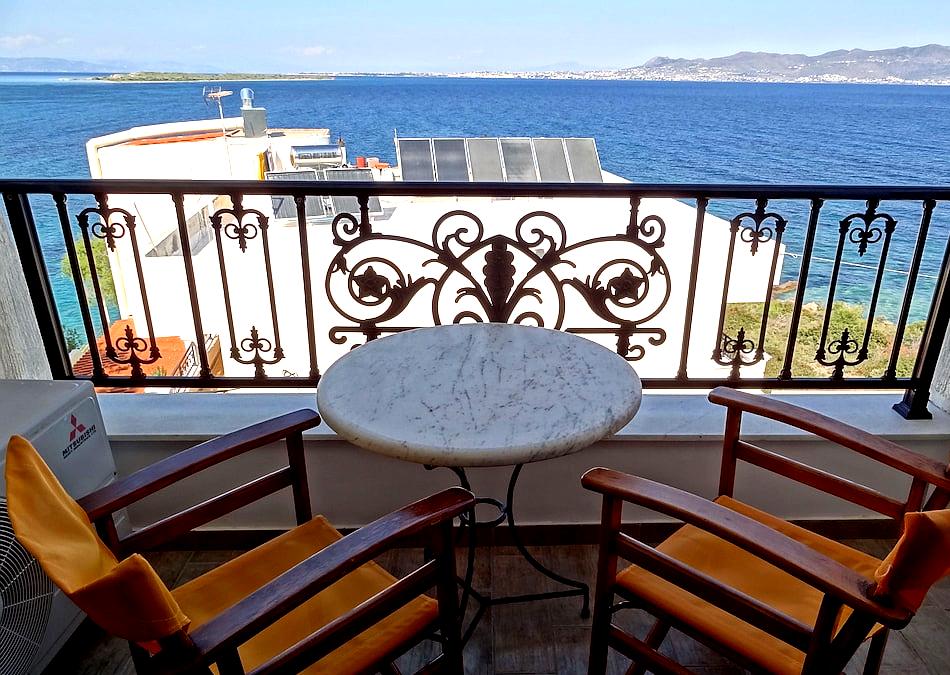 Dionysos Hotel